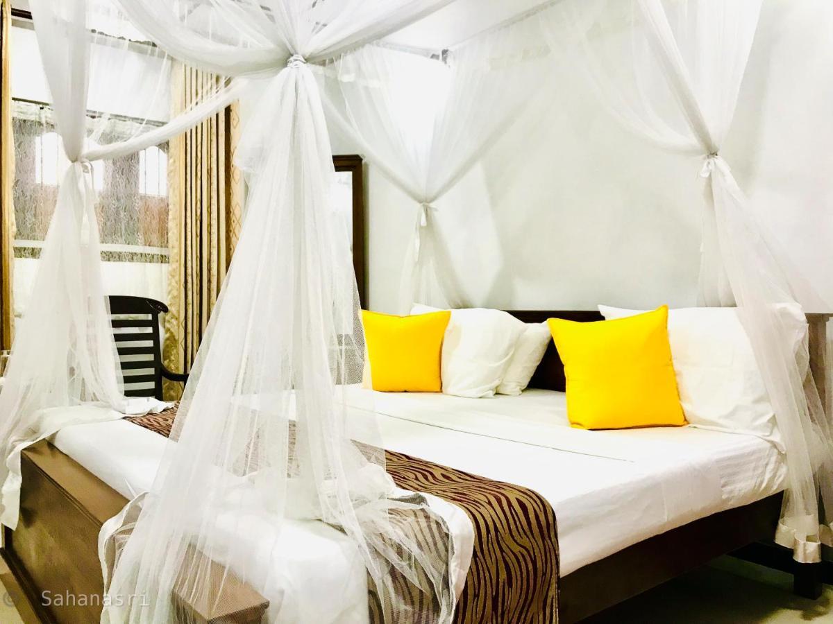 Sahana Sri Villa Бентота Екстериор снимка