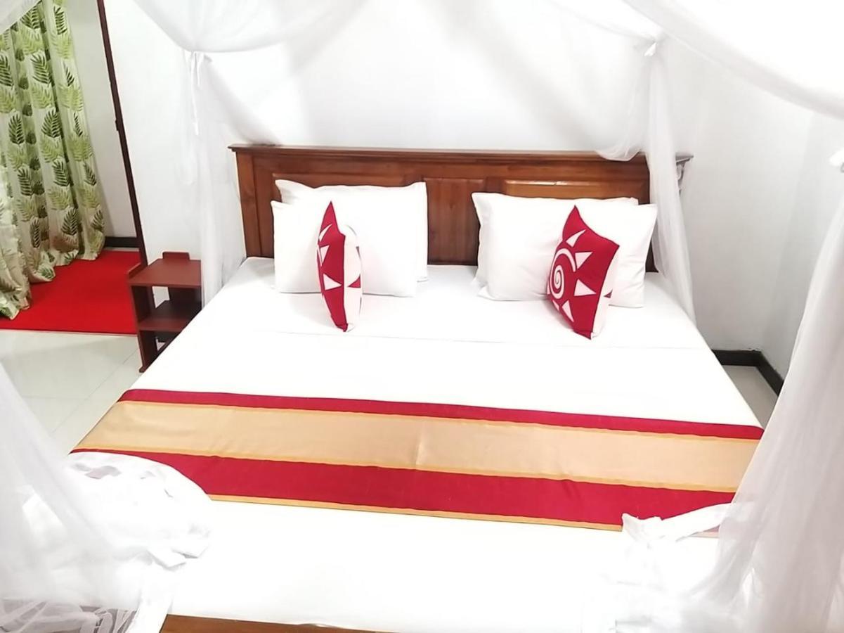 Sahana Sri Villa Бентота Екстериор снимка
